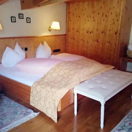 Serena Hotel 3*